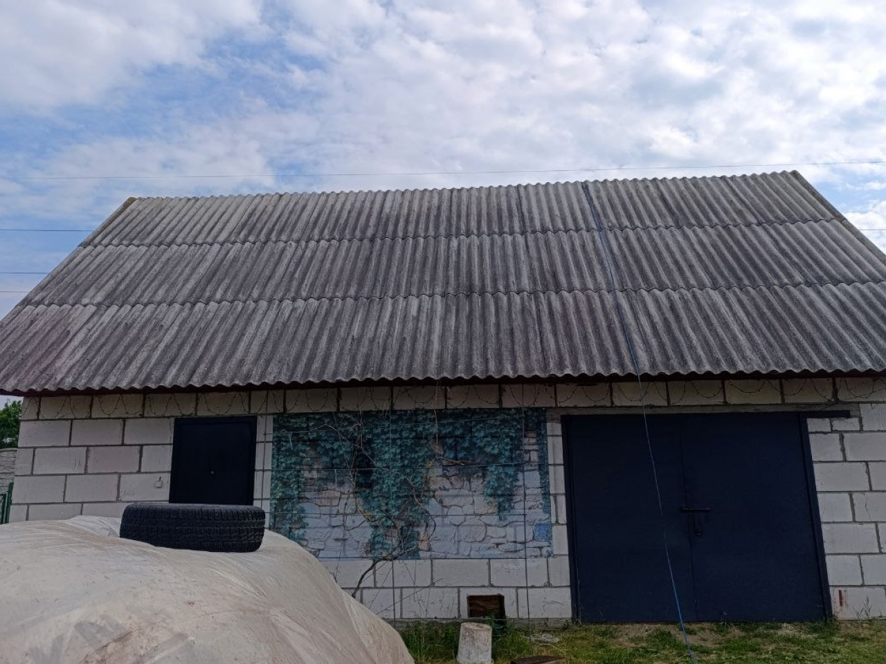 Чистка и покраска крыши гаража в Могилеве (фото ДО)